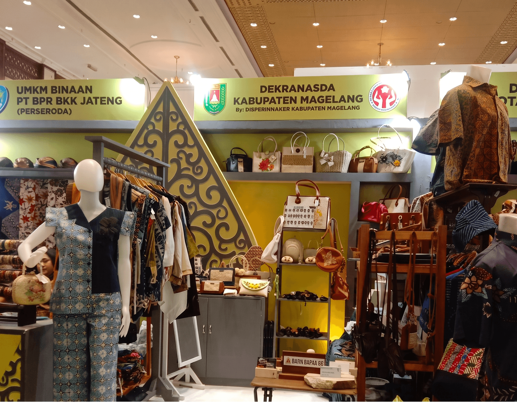 Partisipasi Pameran INACRAFT - Kegiatan Puspanyidra Batik Magelang